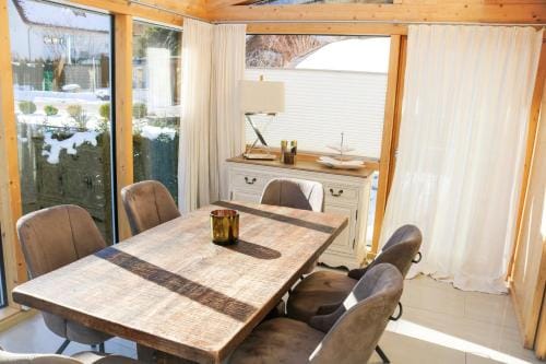 Wolfsgrund Villa und/oder Apartment - Luxus in Seenahe mit tollem Garten Hotel in Schluchsee