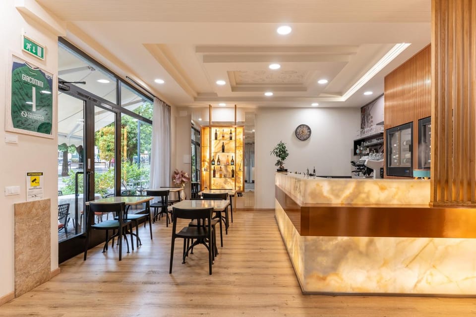 Bar/lounge