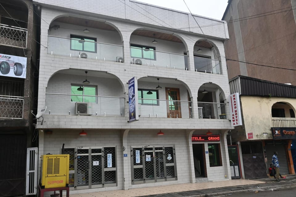 GRAND Hotel Akwa Hotel in Douala