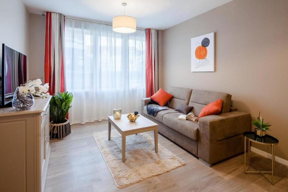Zenao Appart hôtels Suresnes Hotel in Suresnes