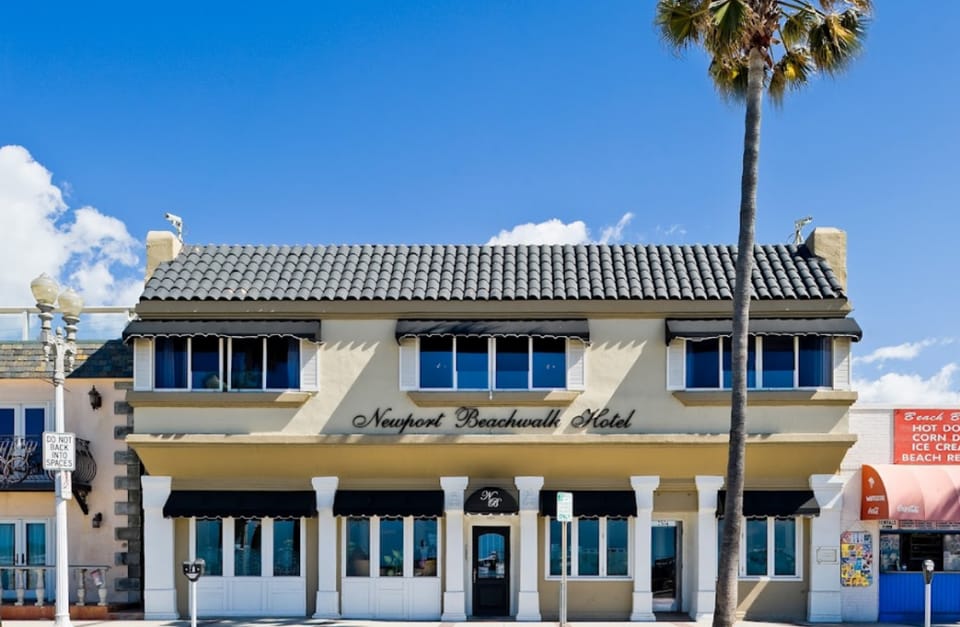 Newport Beach Hotel, A Four Sisters Inn Hotel in Balboa Peninsula