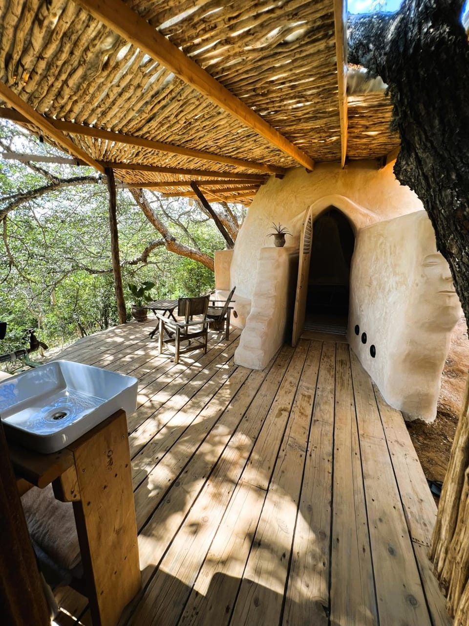 Distant Relatives Ecolodge and Backpackers Lodge in Kilifi, Kenya