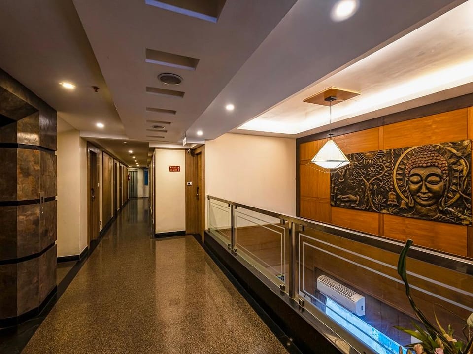 Hotel Tamizh Park Hotel in Puducherry