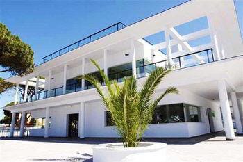 Apartamentos Al Sur Vacaciones - by Grupo Tribu Hotel in Chiclana de la Frontera