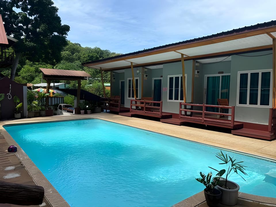 Phi Phi Ingphu Viewpoint Hotel Apartment hotel in Krabi Changwat