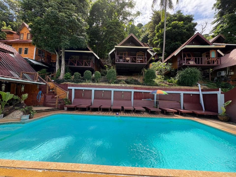 Phi Phi Ingphu Viewpoint Hotel Apartment hotel in Krabi Changwat