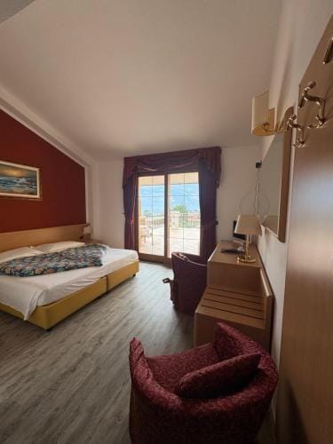 Alpi Hotel & Residence Hotel in Malcesine