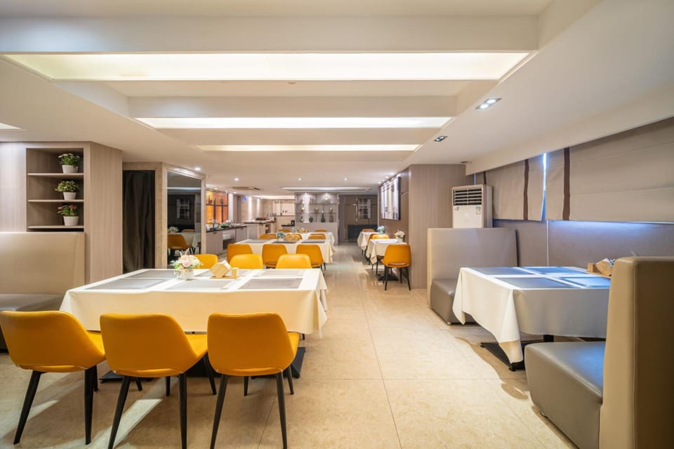 Poltton International Service Apartment Foshan Ancestral Temple Lingnan Tiandi Apartment hotel in Guangzhou