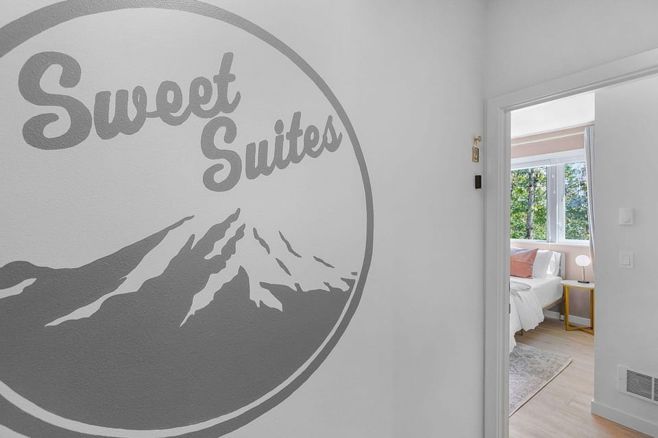 Sweet Suites Capitol Hill Hotel in Seattle