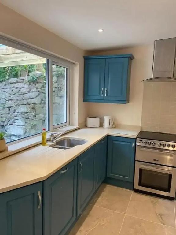6 Eyre Square Lane Hotel in Galway