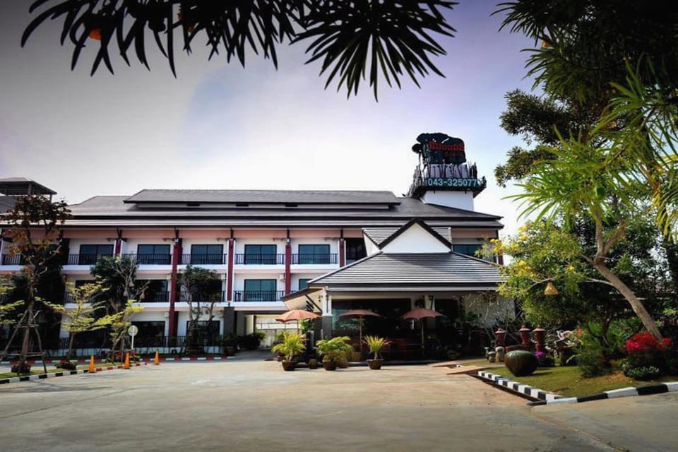Mammoth Resort Resort in Laos
