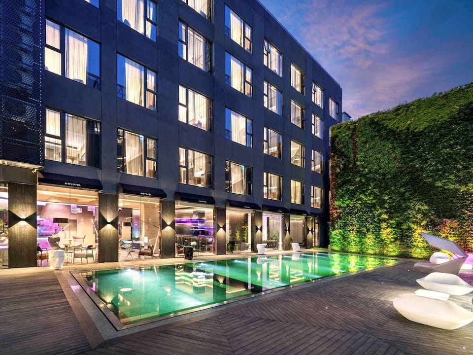 Novotel Yangzhou Slender West Lake Hotel in Jiangsu