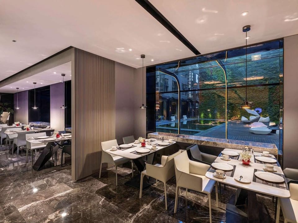 Novotel Yangzhou Slender West Lake Hotel in Jiangsu