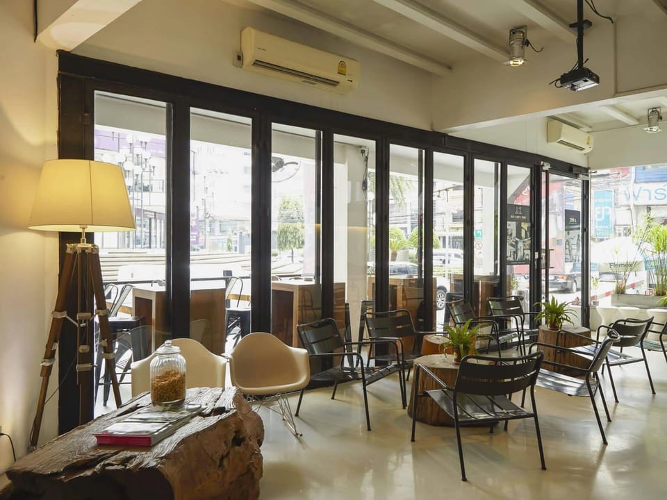 3 Howw Hostel at Sukhumvit 21 Hostel in Bangkok