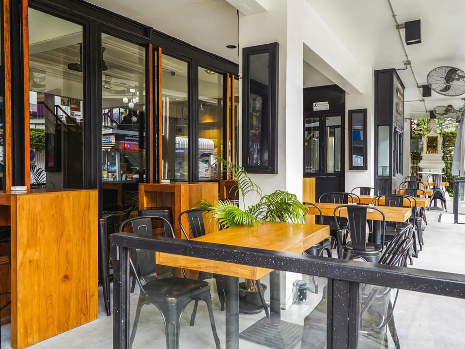 3 Howw Hostel at Sukhumvit 21 Hostel in Bangkok