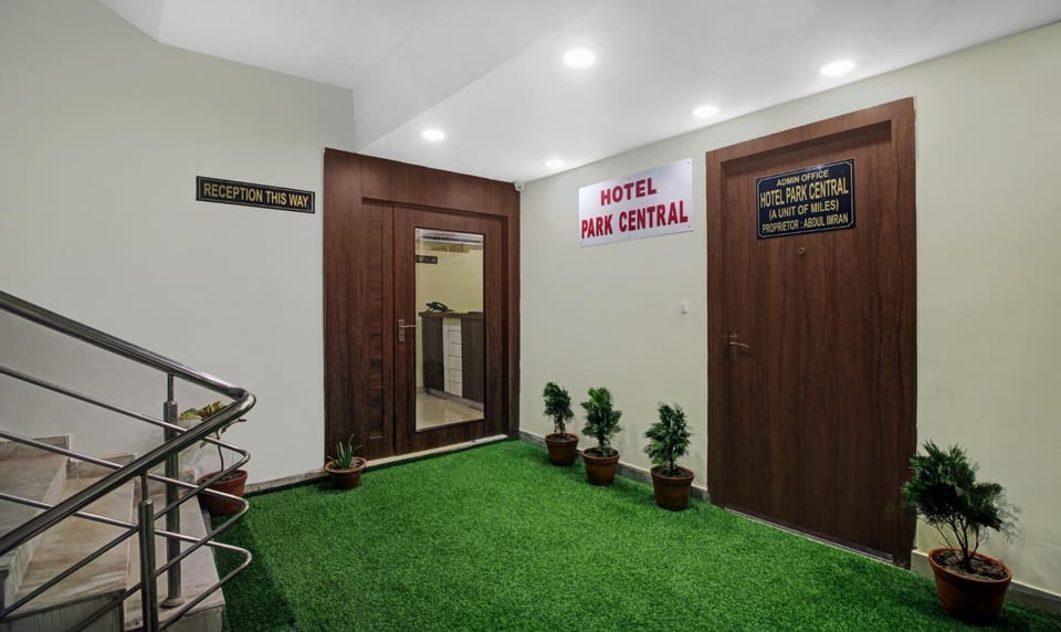 Hotel Park Central Hotel in Kolkata