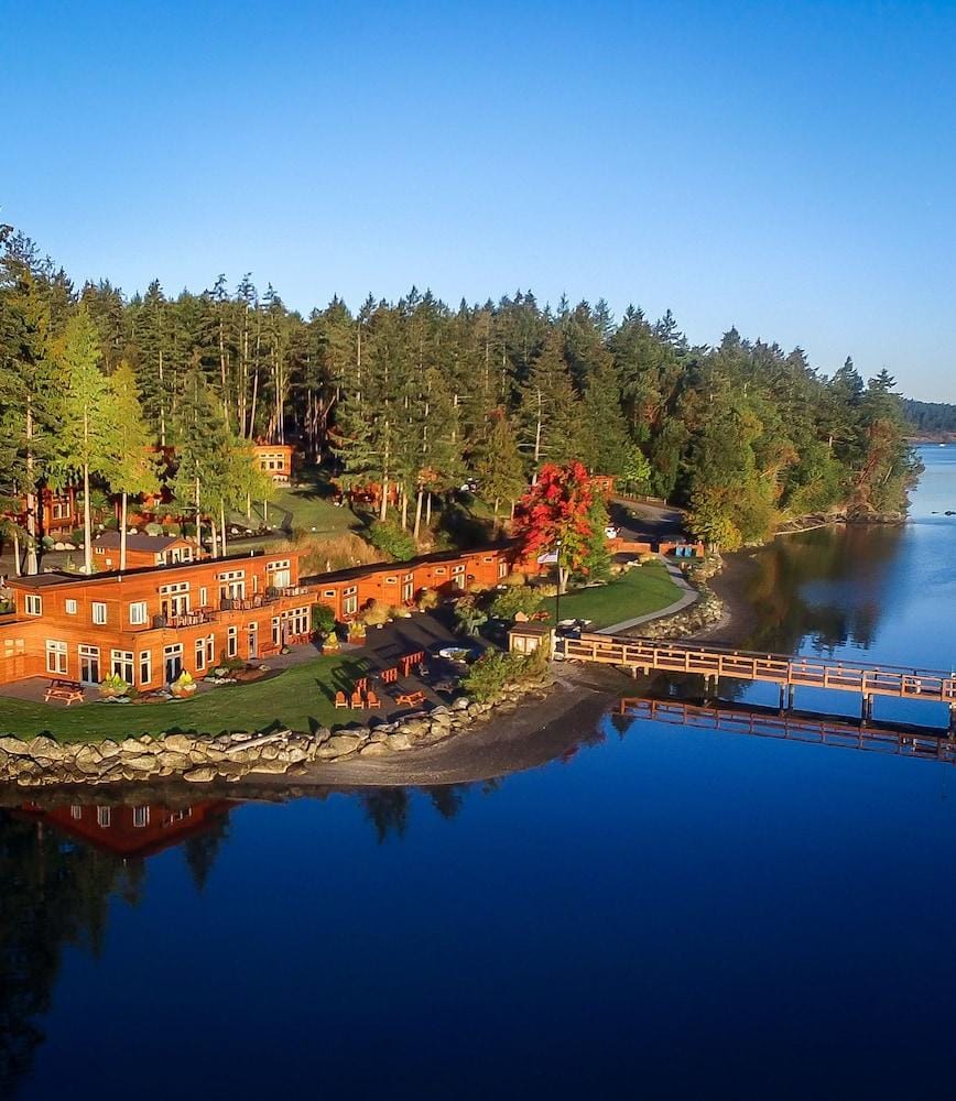 Snug Harbor Resort Hotel in San Juan Island