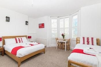 Hamptons Brighton Hotel in Brighton