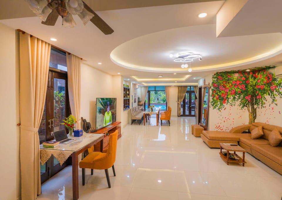 VIP Garden Villa , Villa private Pool,6BR Near old town Hotel in Hoi An