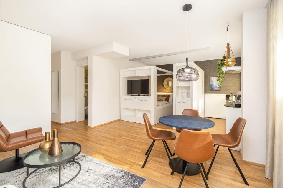 Livingtown AG Hotel in Zurich City
