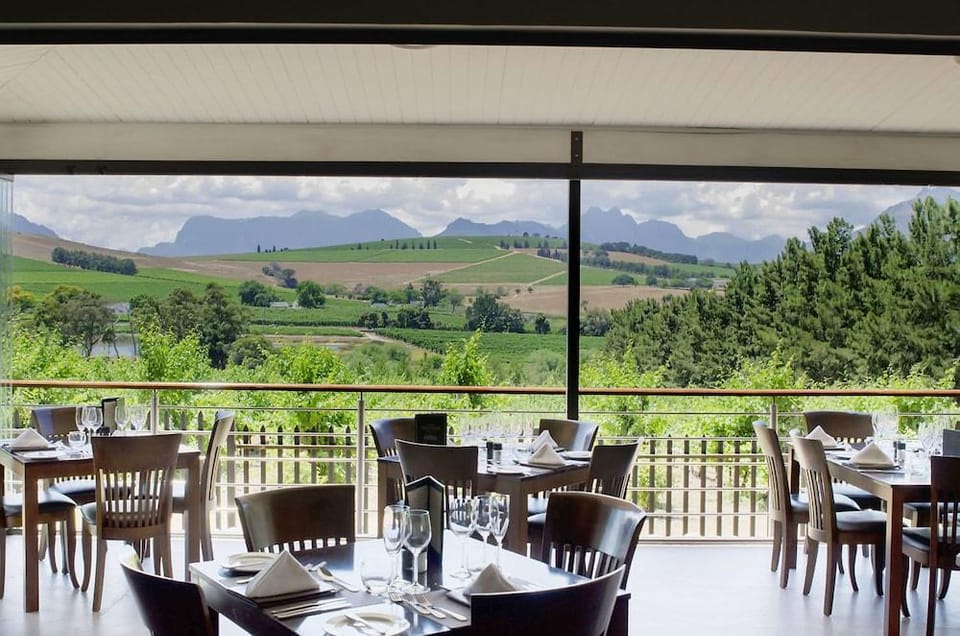 Clos Malverne Wine Estate Accommodation Hotel in Stellenbosch
