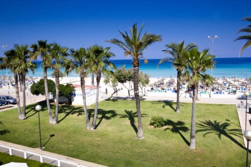 Morito Beach App. Hotel in Llevant