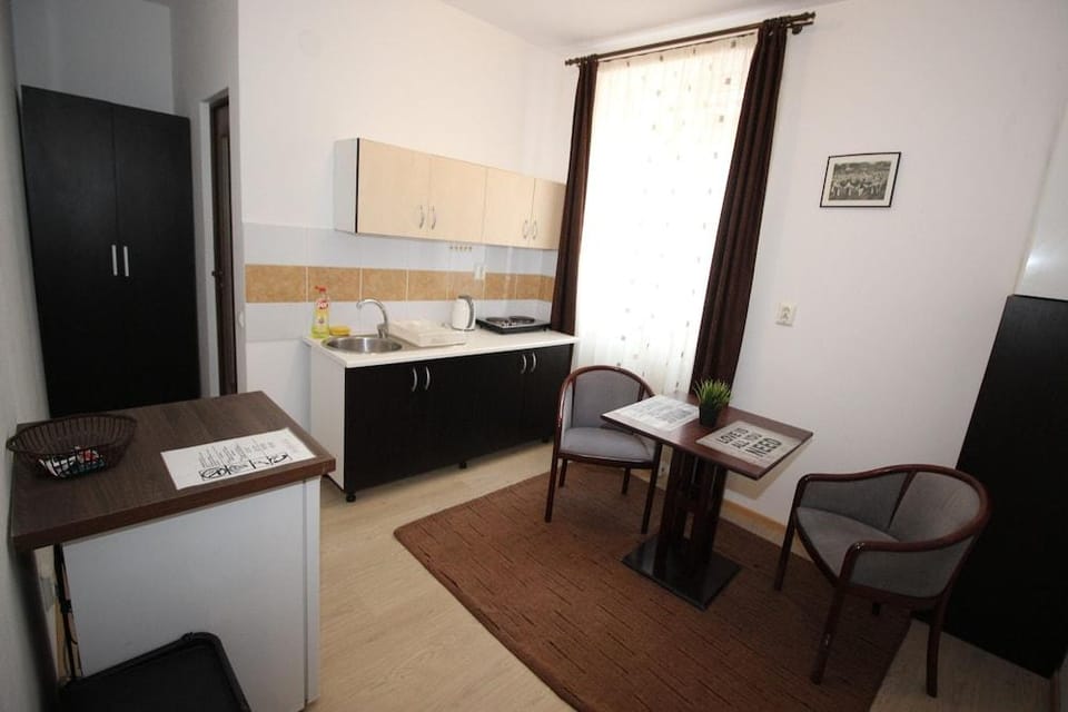 Main Square Apartments & More Hotel in Brasov