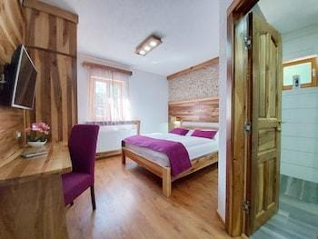 Plitvice Etno House Hotel in Jezerce