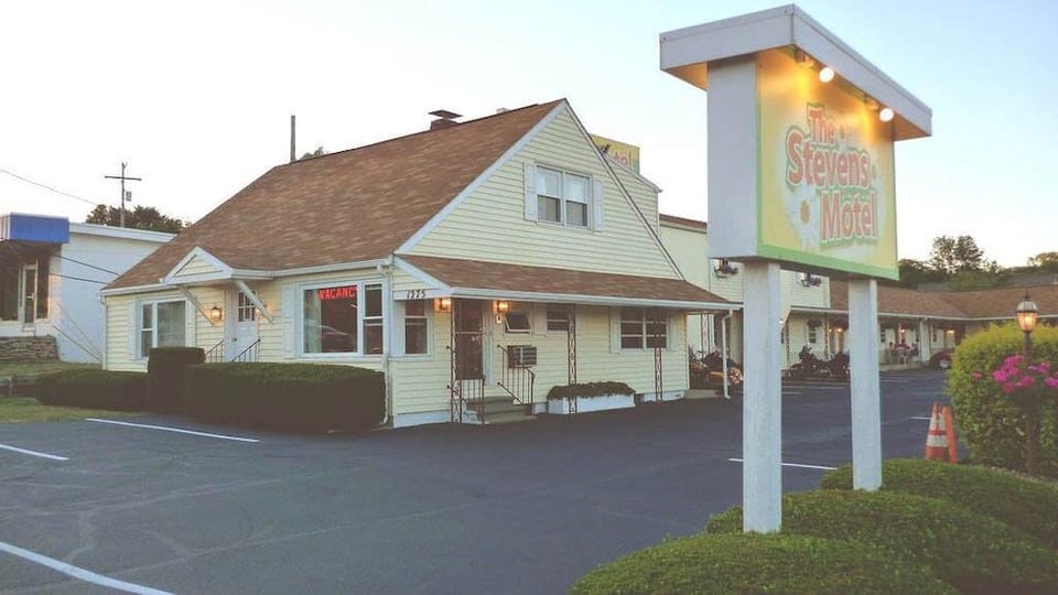 The Stevens Motel Hotel in University Park