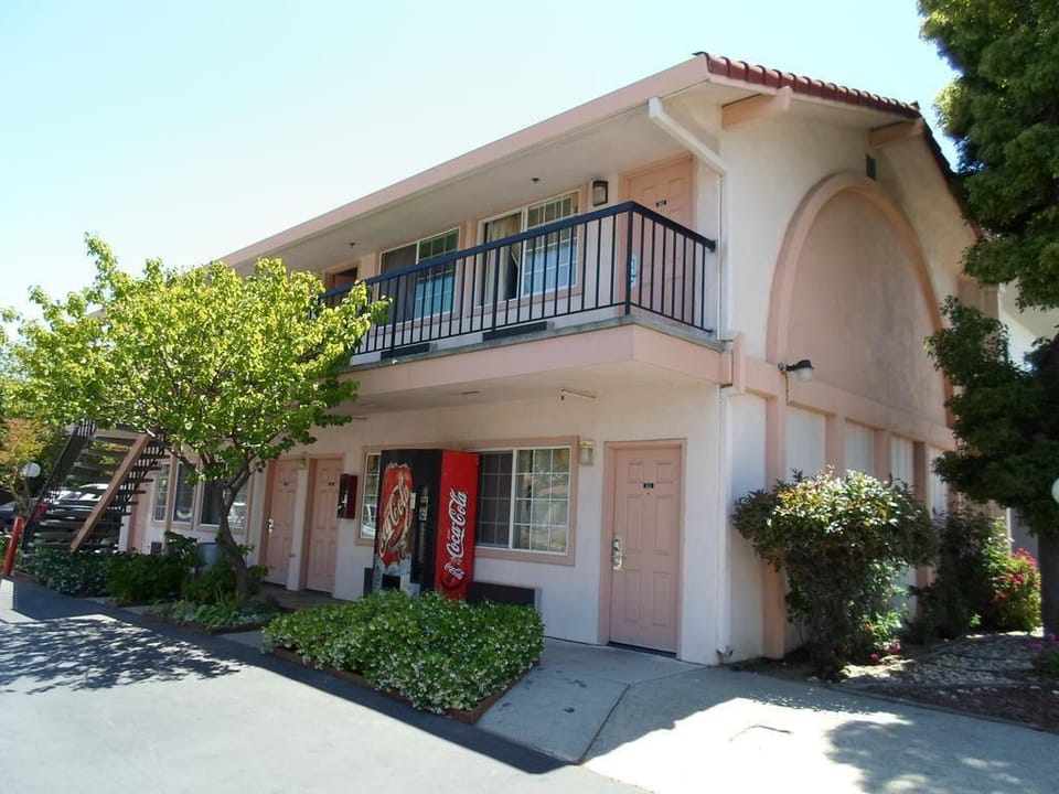 Morganhill Inn Motel Hotel in Morgan Hill