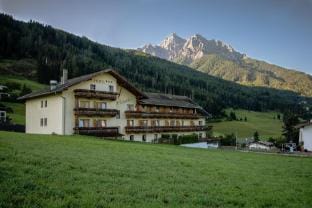Hotel Wiesenhof Hotel in Tyrol