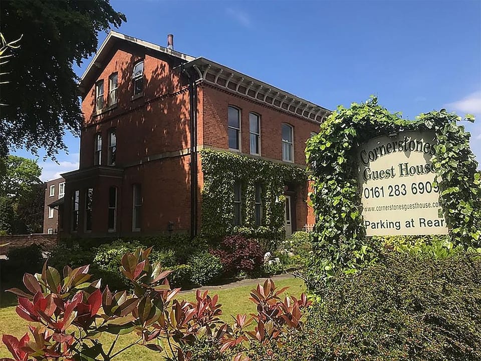 OYO Cornerstone Manor Hotel Hotel in England