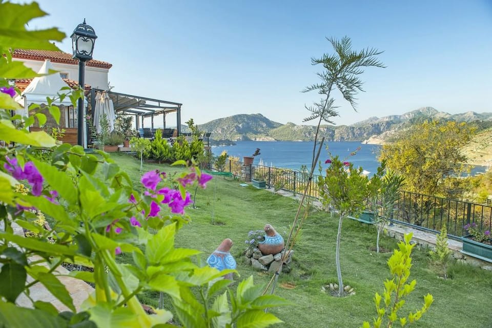 Swan Lake Boutique Hotel - Adults Only Hotel in Muğla Province