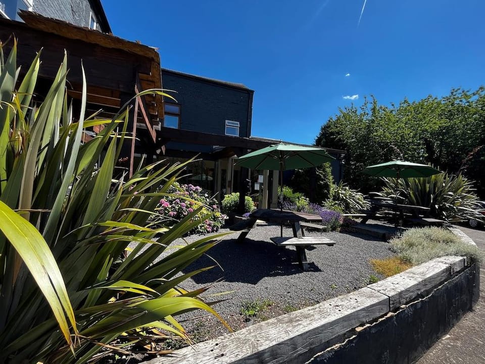 The Renishaw Hotel in North East Derbyshire District