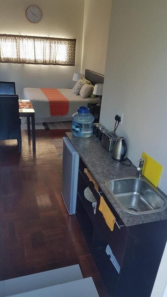 Beachway B&B Hotel in Port Elizabeth