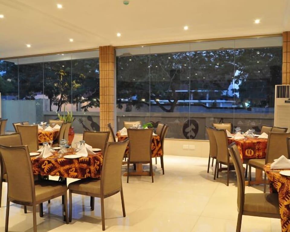 Mensvic Grand Hotel Hotel in Accra