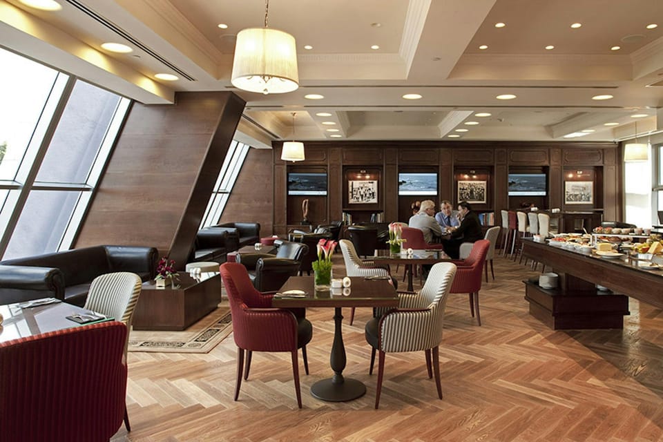 Kfar Maccabiah Hotel & Suites                                                                    Hotel in Tel Aviv-Yafo