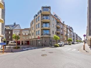Nice duplex located in the market square Hotel in Flanders