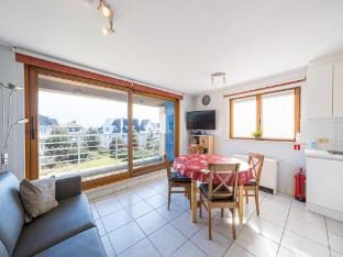 Apartment overlooking the green surroundings Hotel in Middelkerke