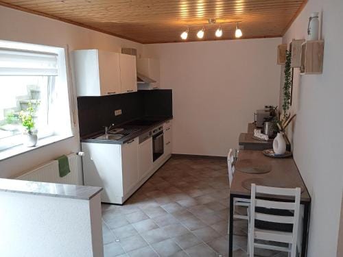 Tranquil Getaway in Scenic Roes Hotel in Cochem-Zell