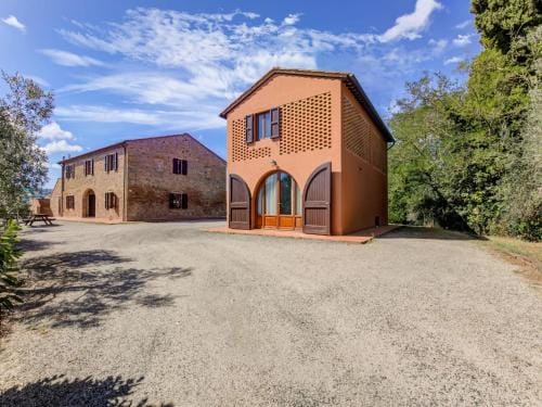 Apartment with Garden, Pool Hotel in Tuscany