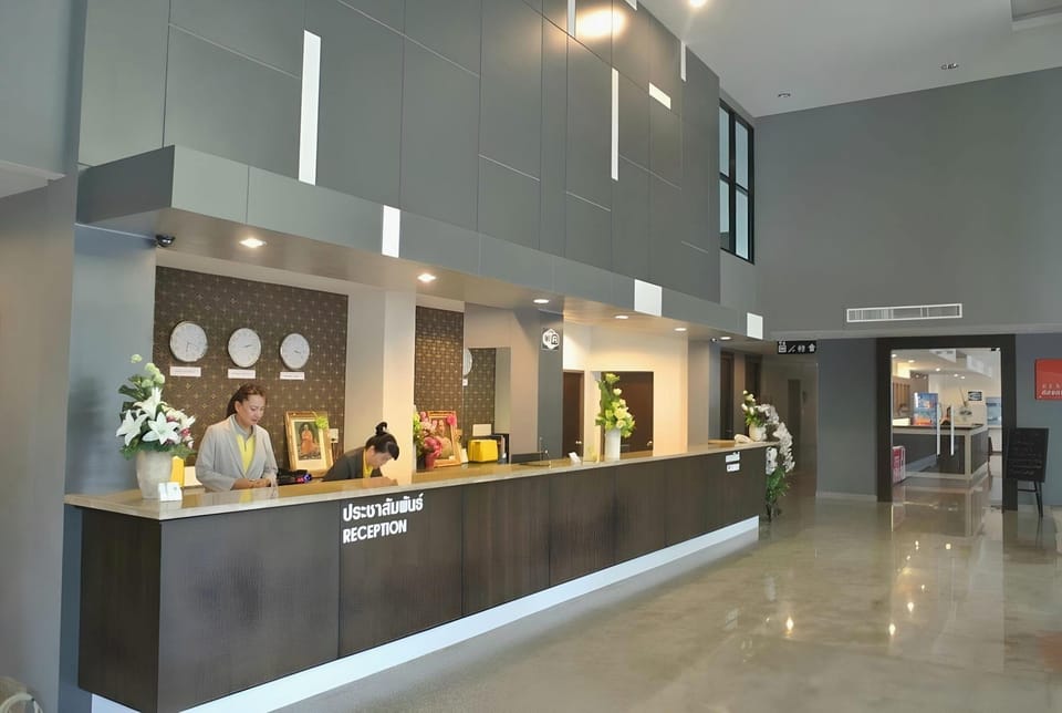 S Tara Grand Hotel Hotel in Surat Thani Changwat