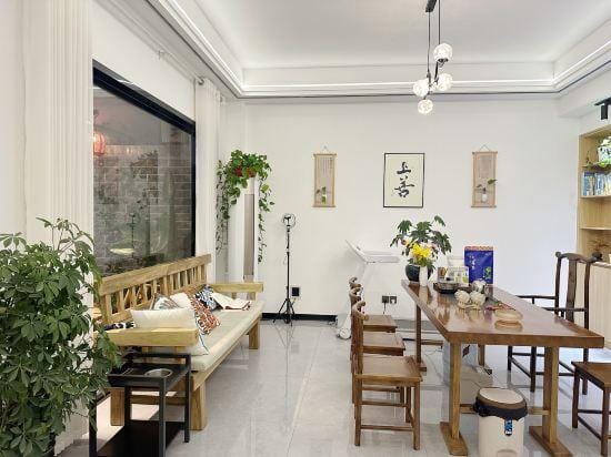 Fengqi Residence Hotel in Hubei