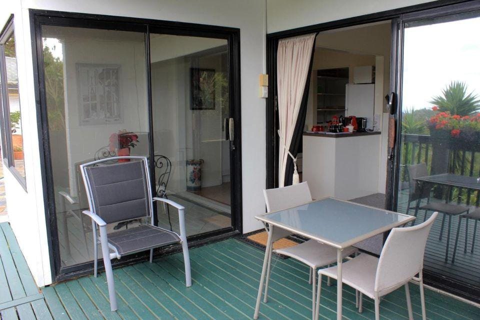 Maison De Rose Holiday Home Resort in Auckland