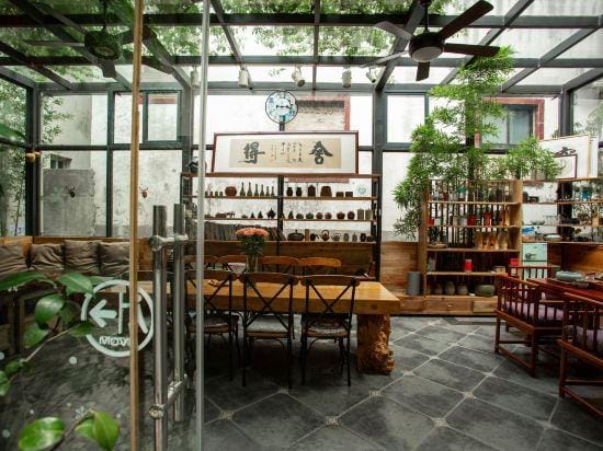Dali Ziqing Courtyard Inn Hotel in China
