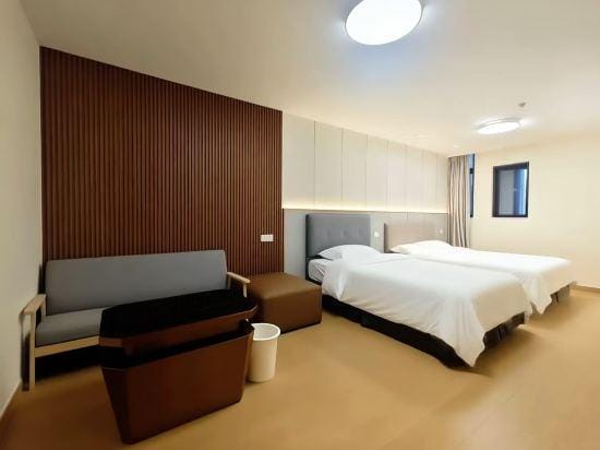 Longchen Apartments Hotel in Shanghai