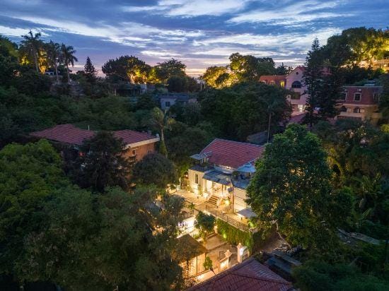 Gulangyu Sunlit Rock Garden Resort Hotel in Xiamen