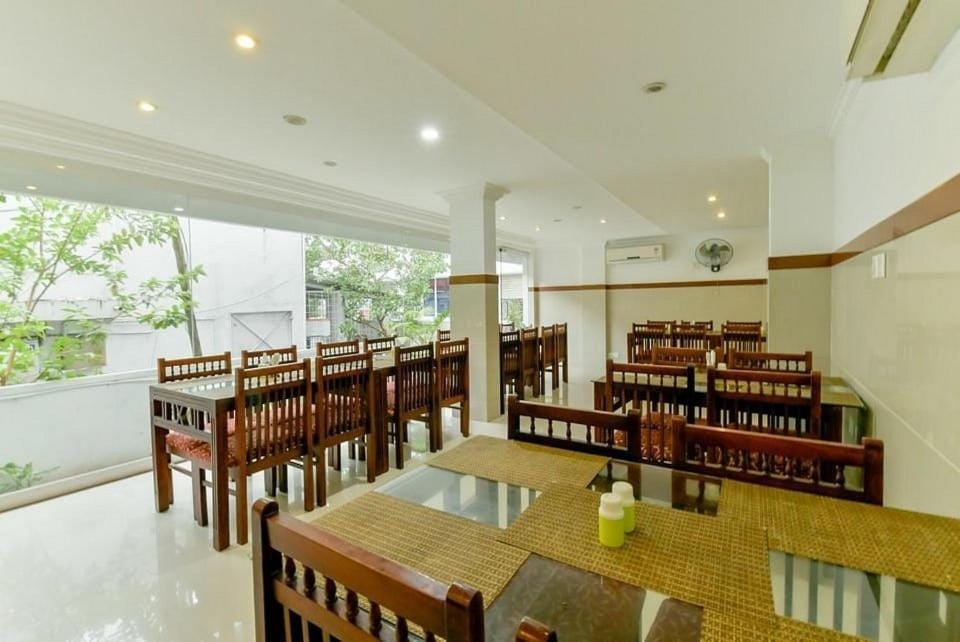 Hotel Center Point Hotel in Kochi