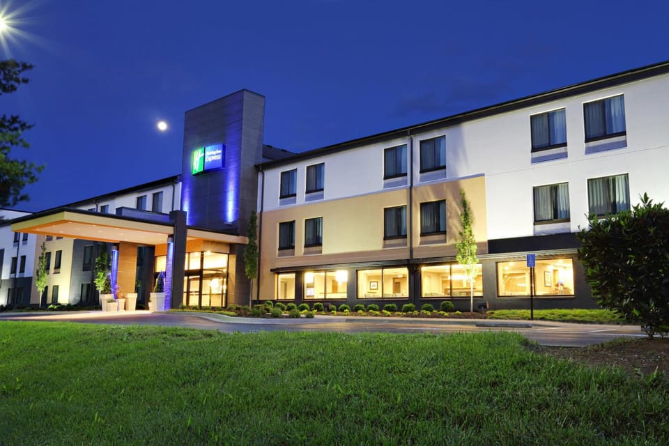 Holiday Inn Express Brentwood-South Cool Springs By IHG Hotel in Brentwood