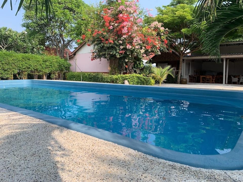 Phi Phi Ba Kao Bay Resort Resort in Krabi Changwat